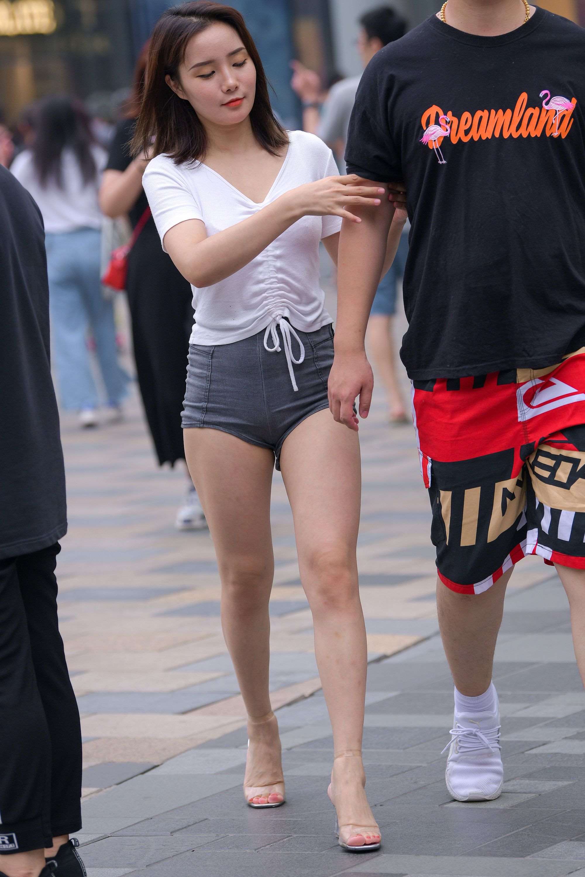 1181332chhjn4worp.jpg