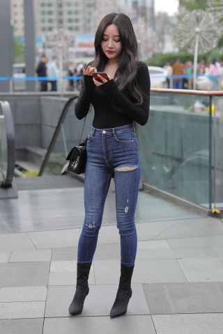 1149713x12aieysml.jpg