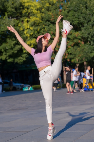 115045n54pccwwcjl.jpg
