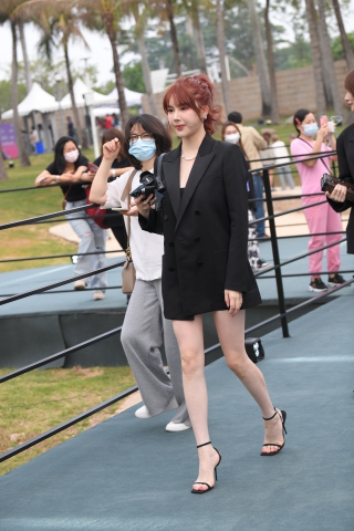 1159094z0m1q1p5ue.jpg