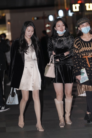 115950ot2kr4imkt3.jpg