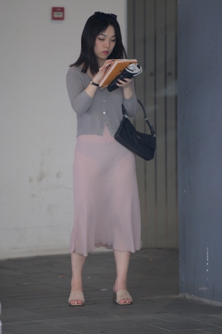 1162404frheo54dq4.jpg
