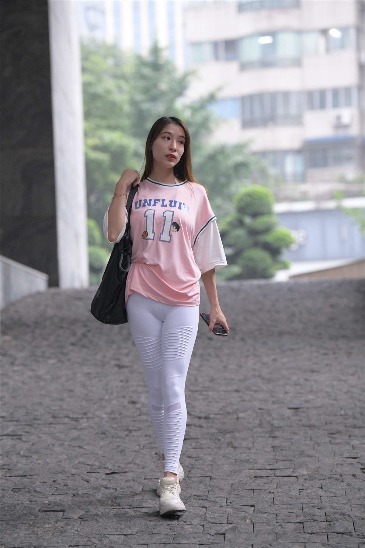 yj30nklmbyd.webp