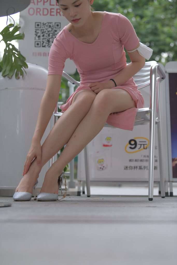 qmmb13oz1d0.jpg