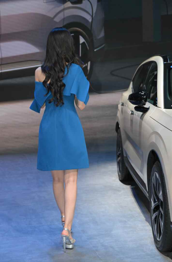 8573-c30b101omfk.jpg