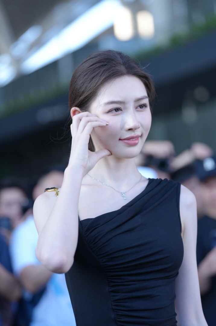 8287-obt30uwjlf3.jpg