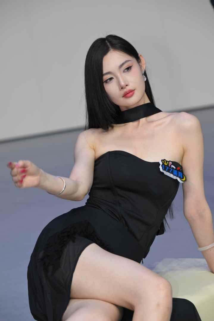 8406-qp0yut4uc53.jpg