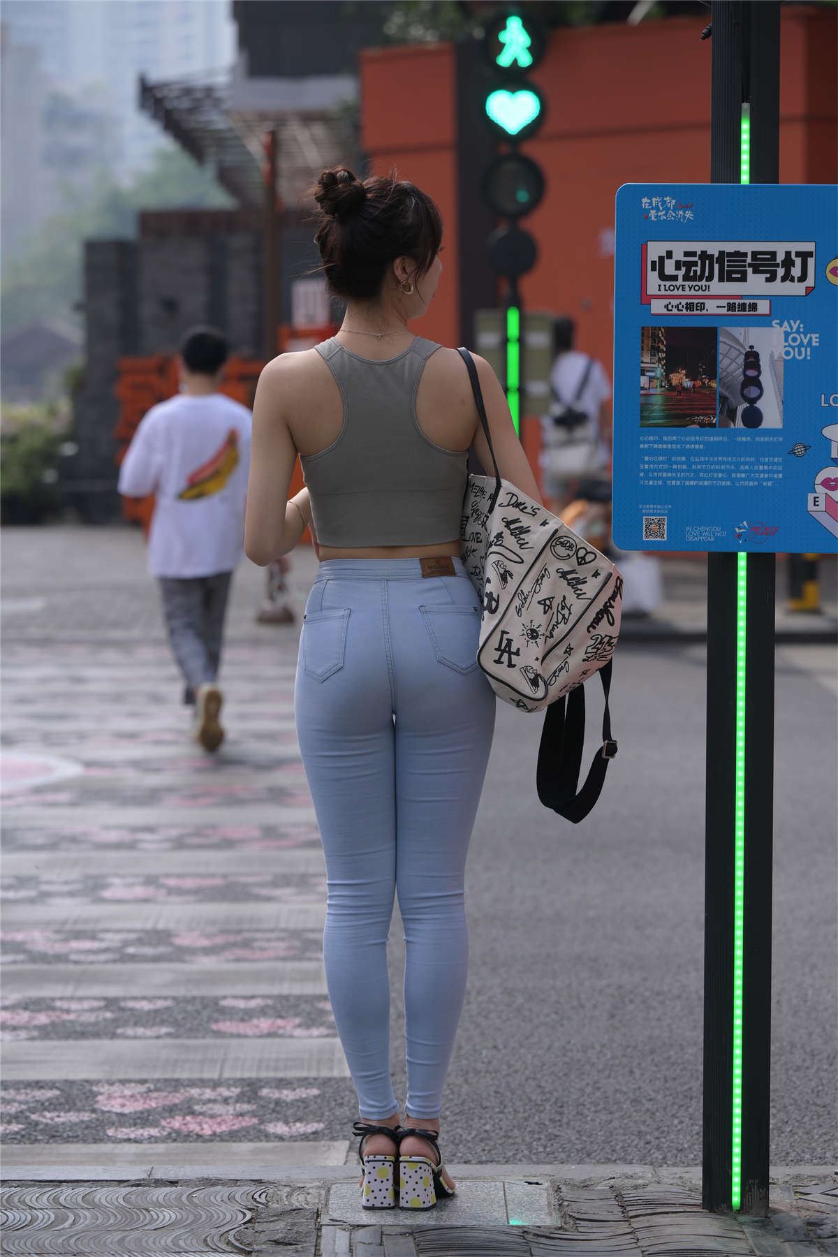 72312-ptzv4kn1rom.jpg