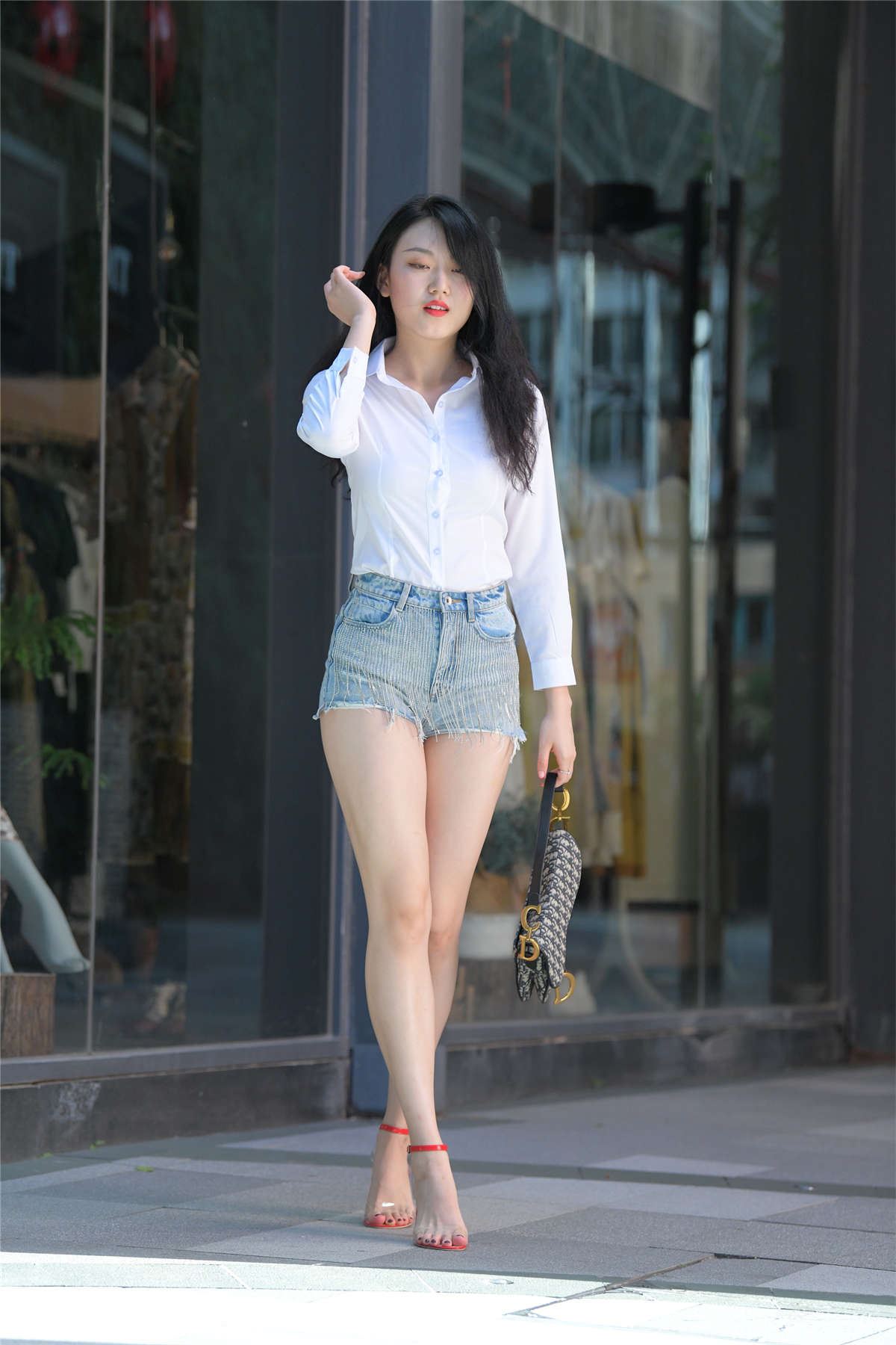 64499-yqx5t05kle4.jpg