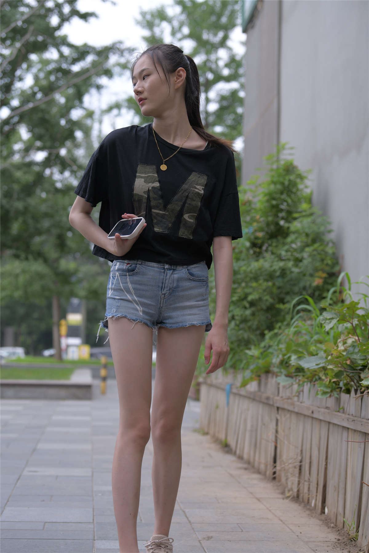 74025-qd11cer3dgy.jpg