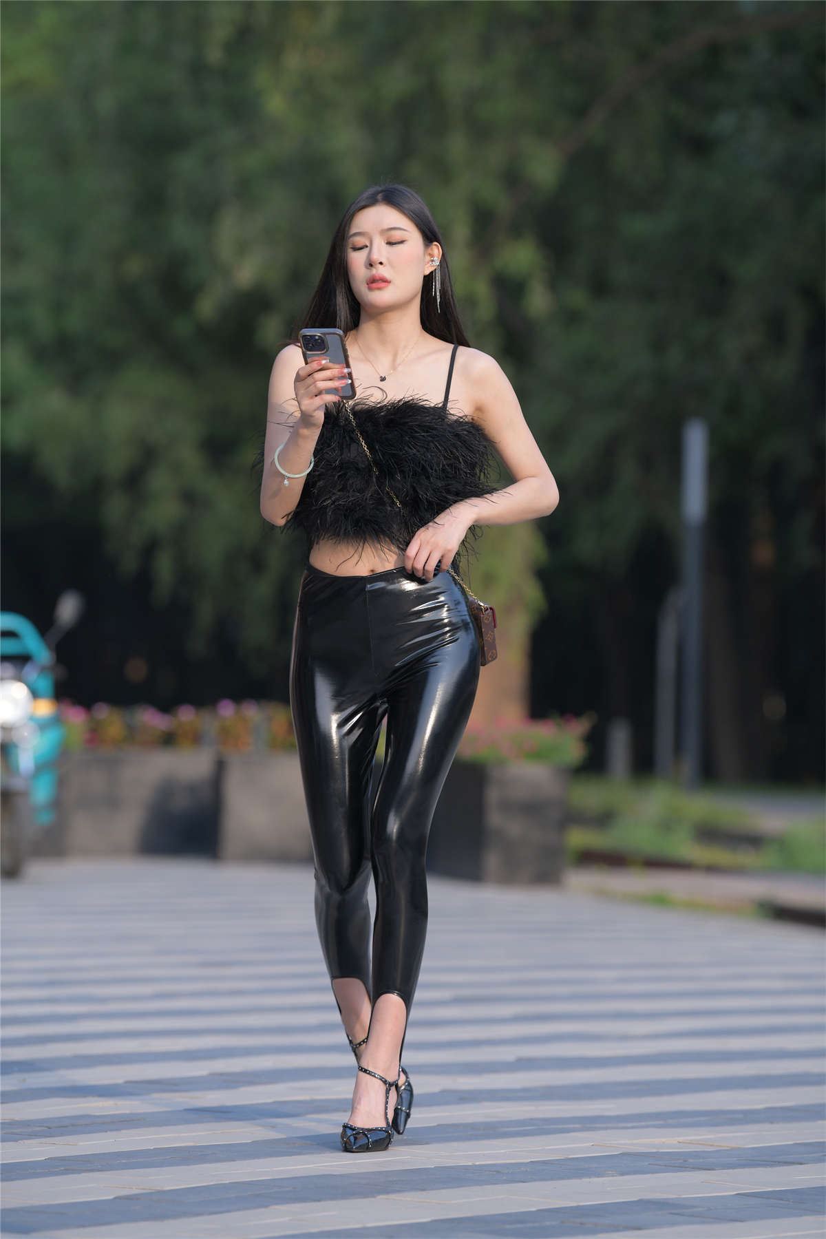 82427-z3voem3tw0u.jpg