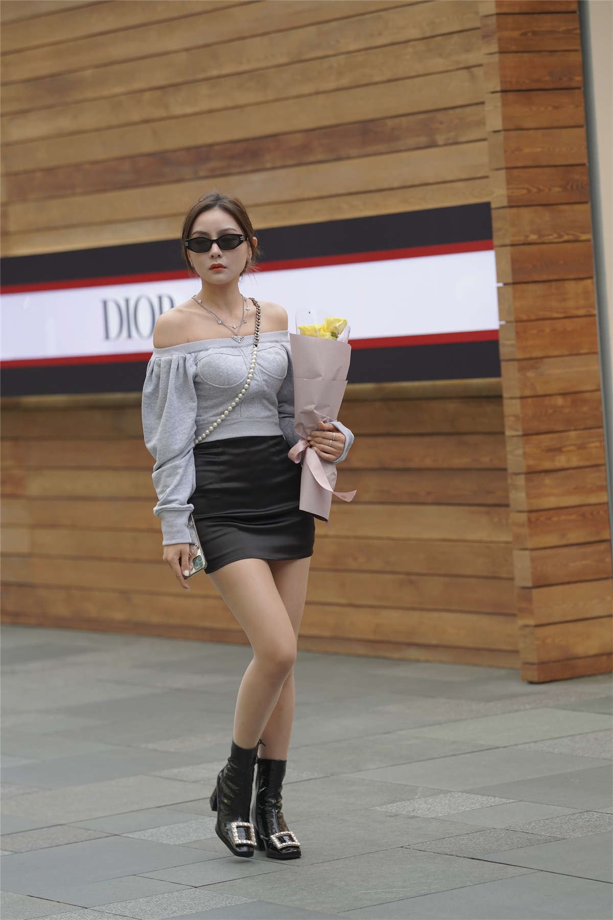 107214-44aac4qj0zl.jpg
