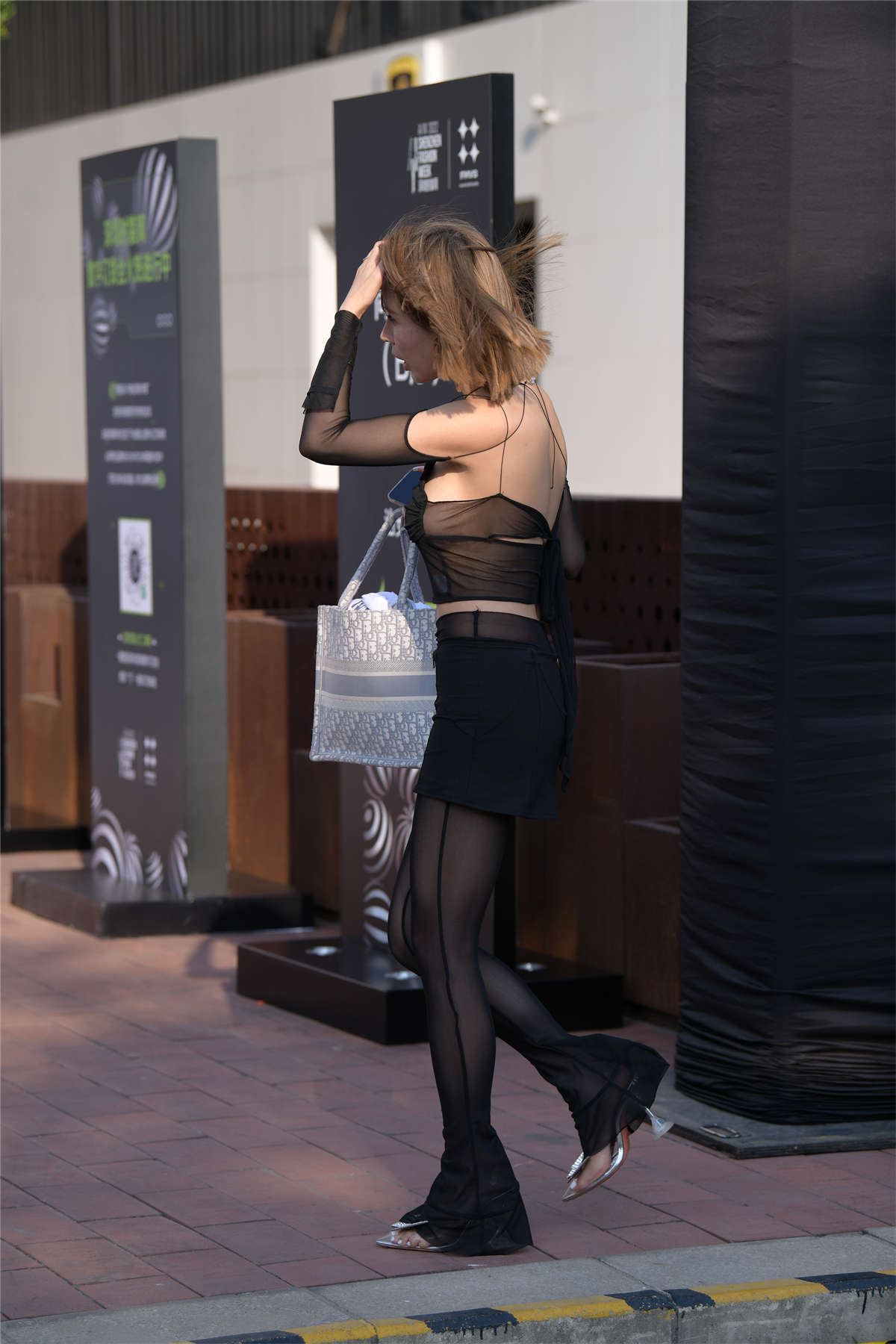 107183-qhugwojoui4.jpg