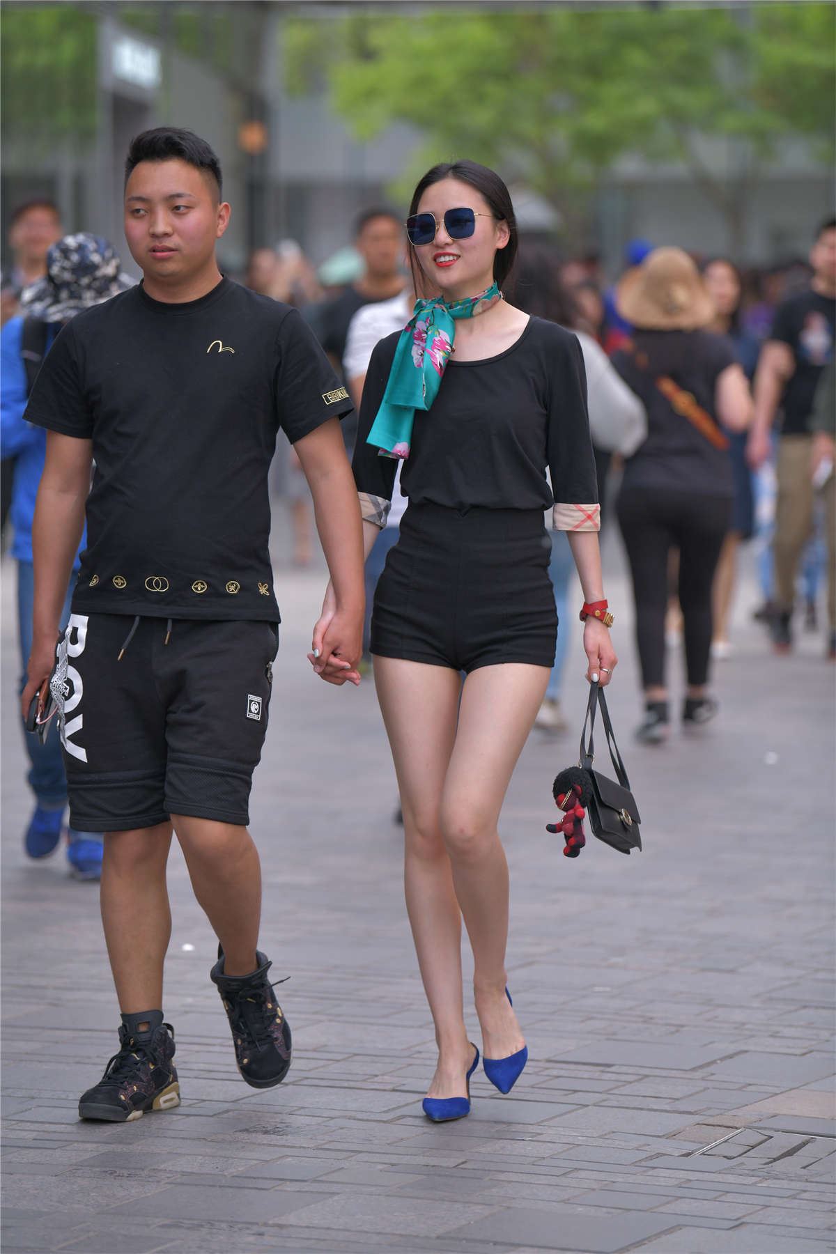 108077-3glit4limri.jpg