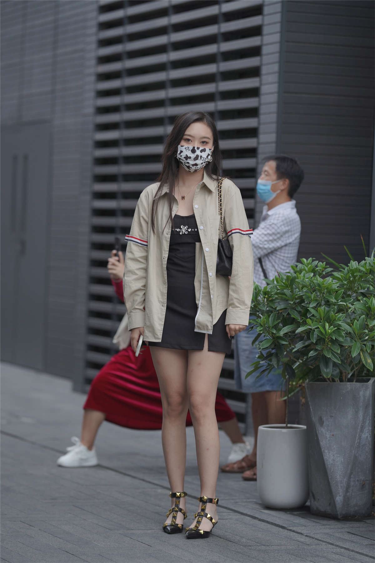 106715-01emajhxxgw.jpg