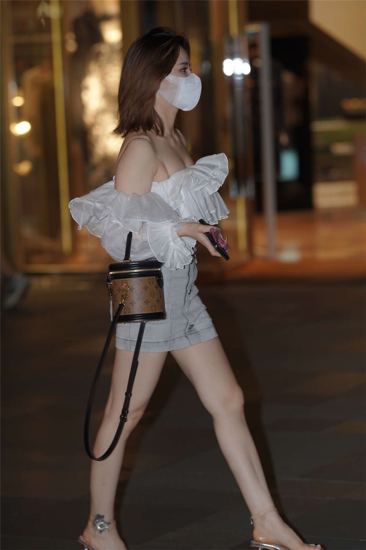106762-2rnaxv3e2hh.jpg