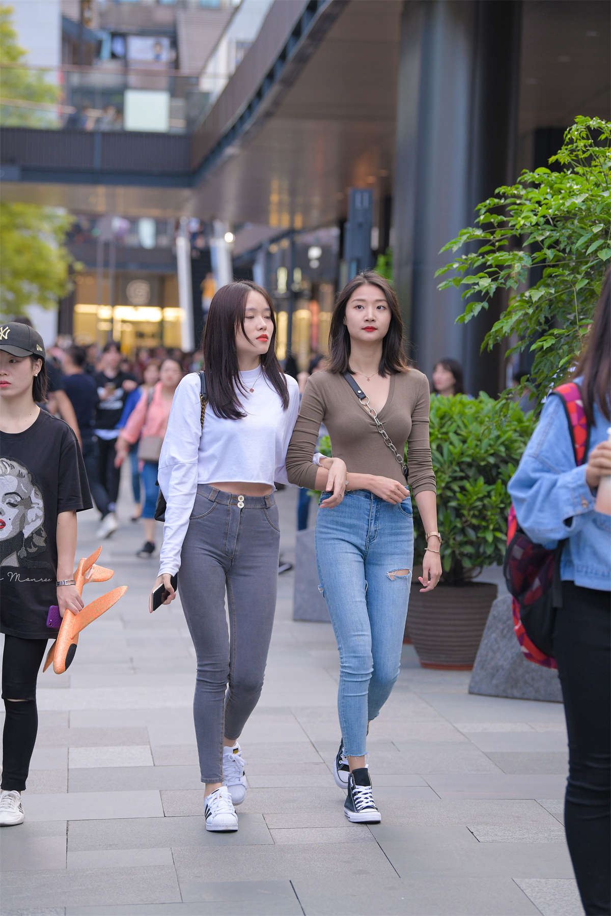 105943-wubd05s0ppi.jpg