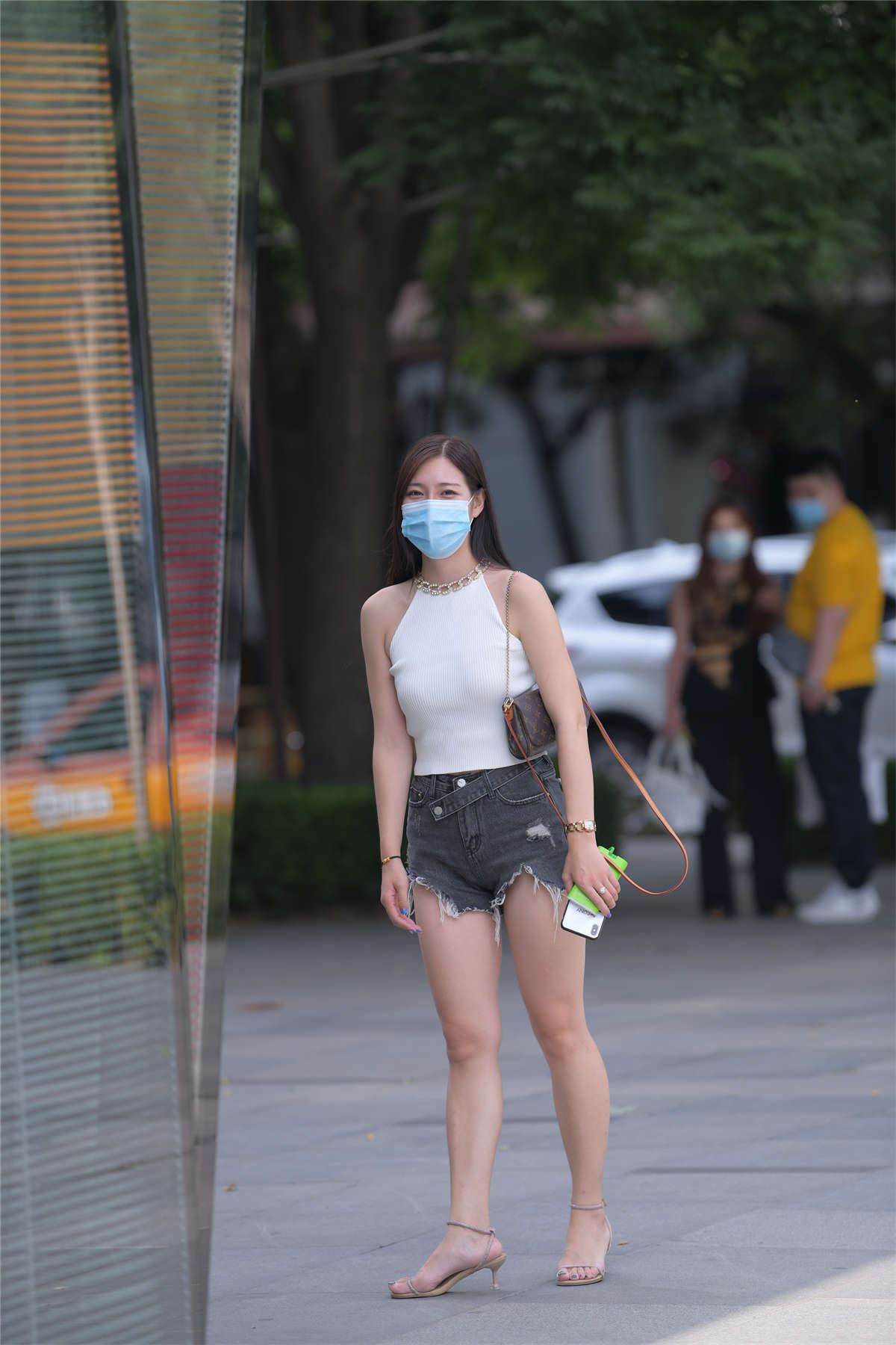 105753-1233ruklekk.jpg