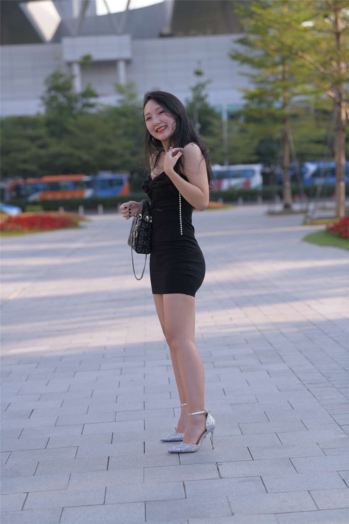 105616-helpdss54y3.jpg