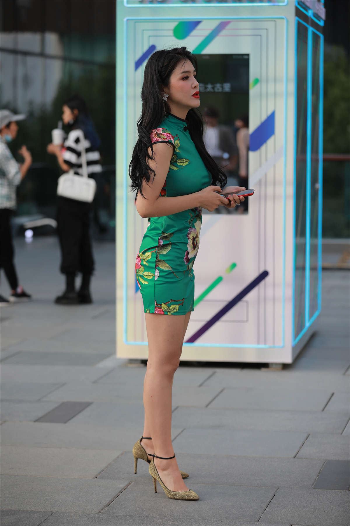 105466-vdoelazvi4v.jpg