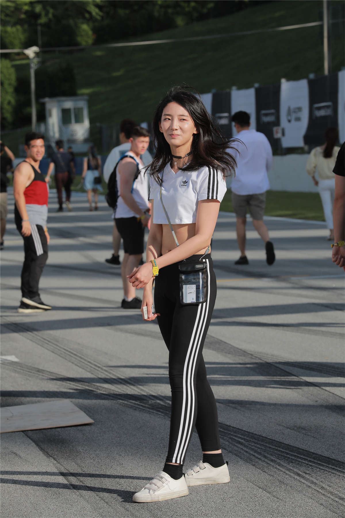 99917-aqyi22tplmw.jpg
