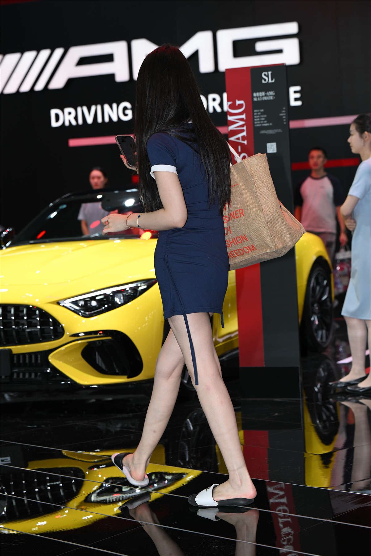 111693-ydcf03gaz50.jpg