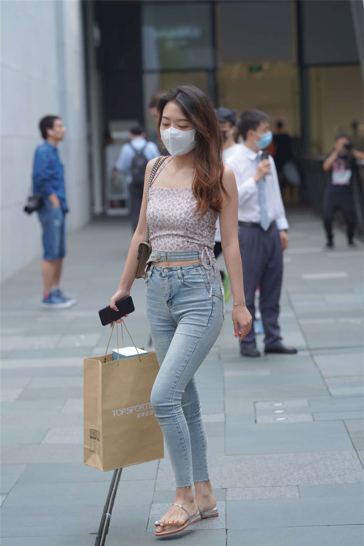 98969-dw5wzak1krl.jpg