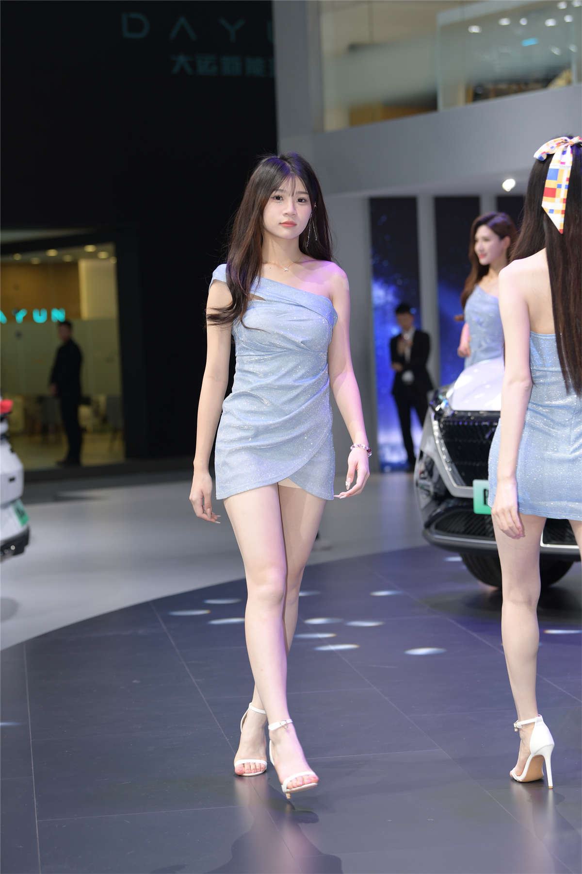 114702-gneoixrr30g.jpg