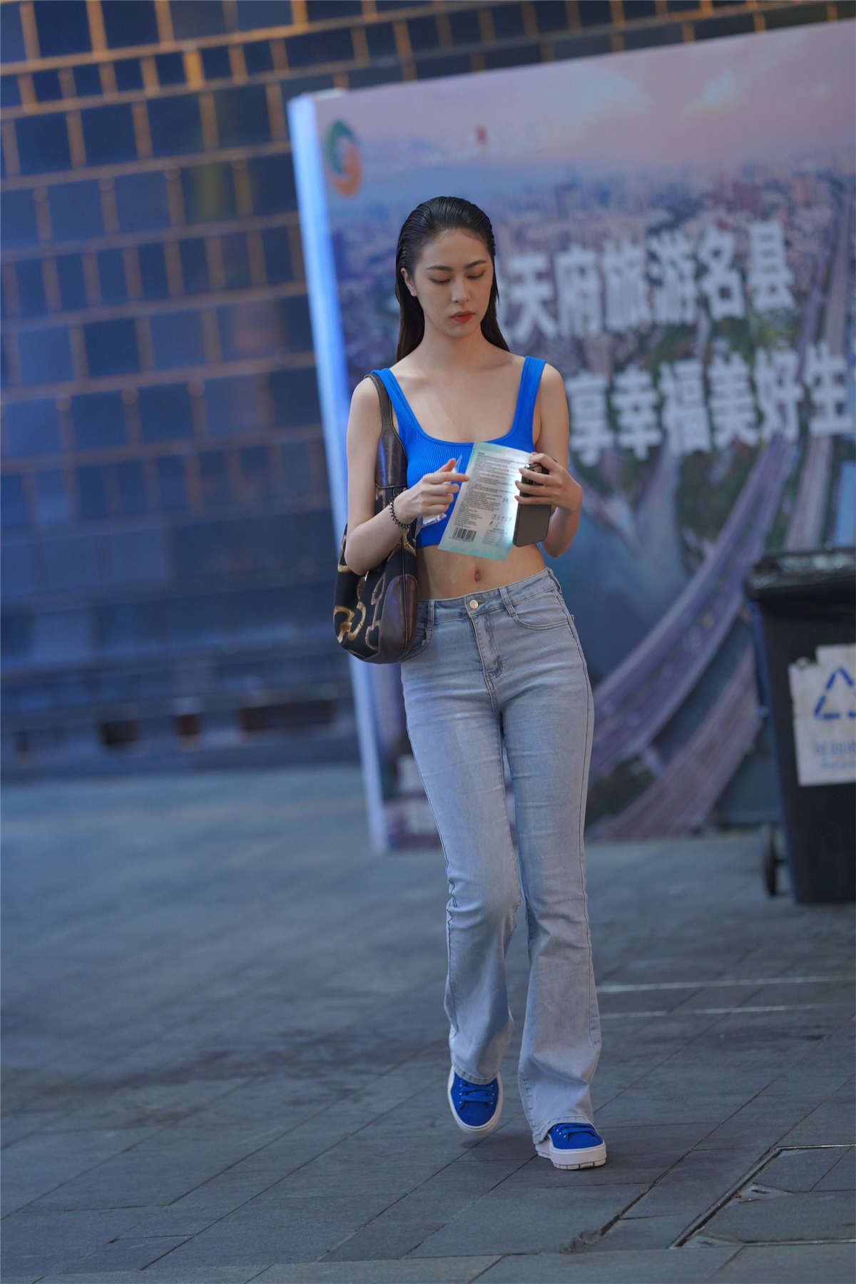 96401-52xqm5jodmk.jpg