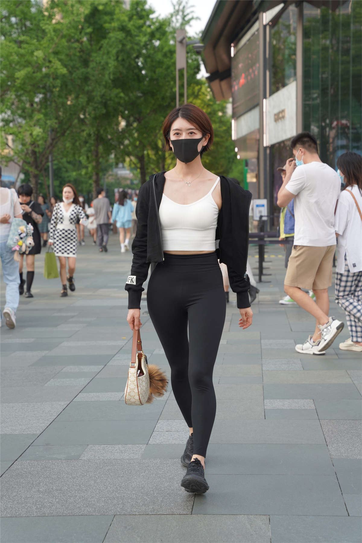 73618-d0dwjr2baw2.jpg