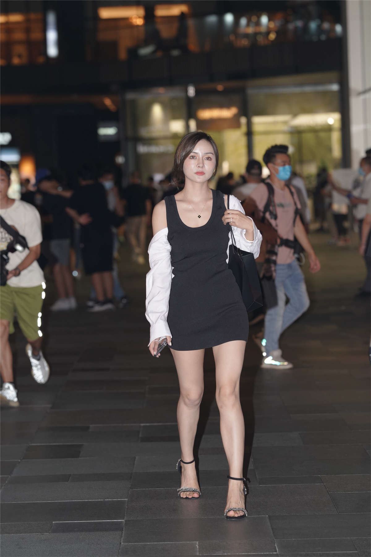 73533-su1q42abw1v.jpg