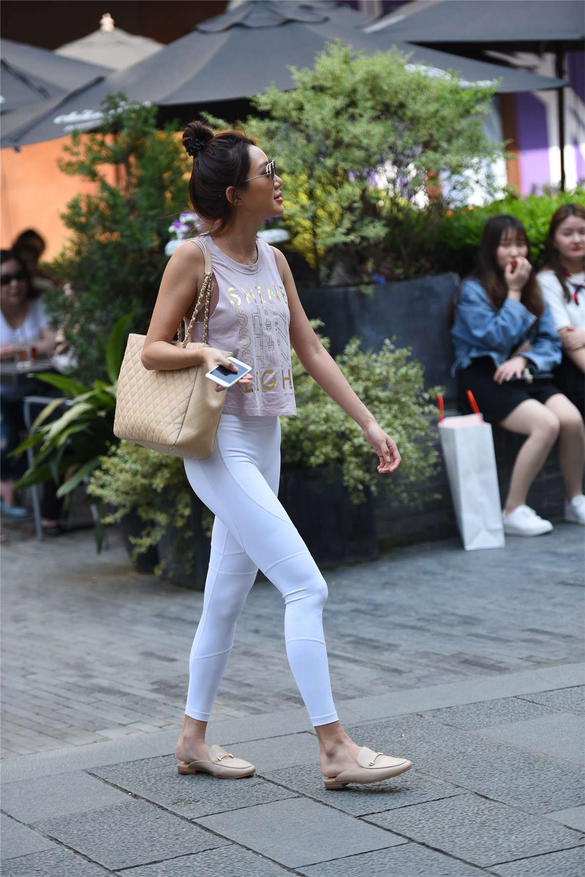 65535-54u2a1eabg2.jpg
