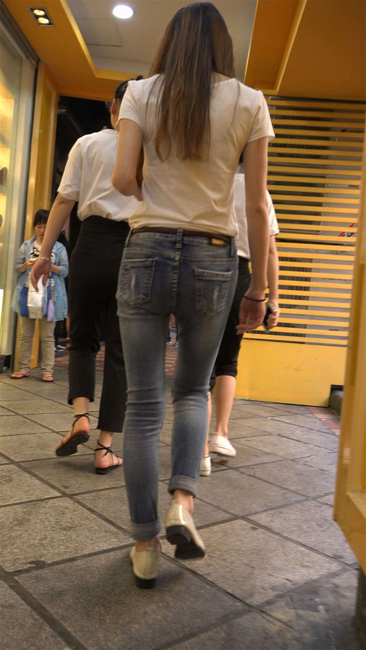 85991-qoonugzyonu.jpg