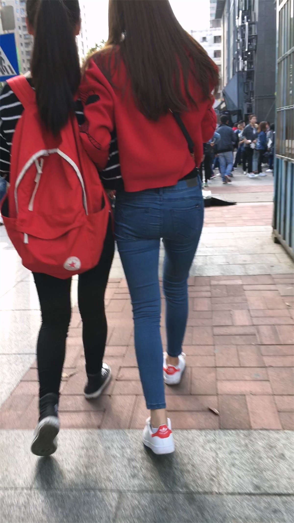 94635-xl5svwmbuns.jpg