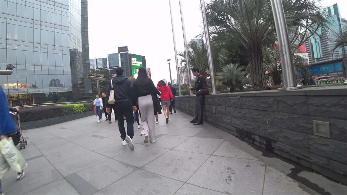 94670-guglug1sxq0.jpg