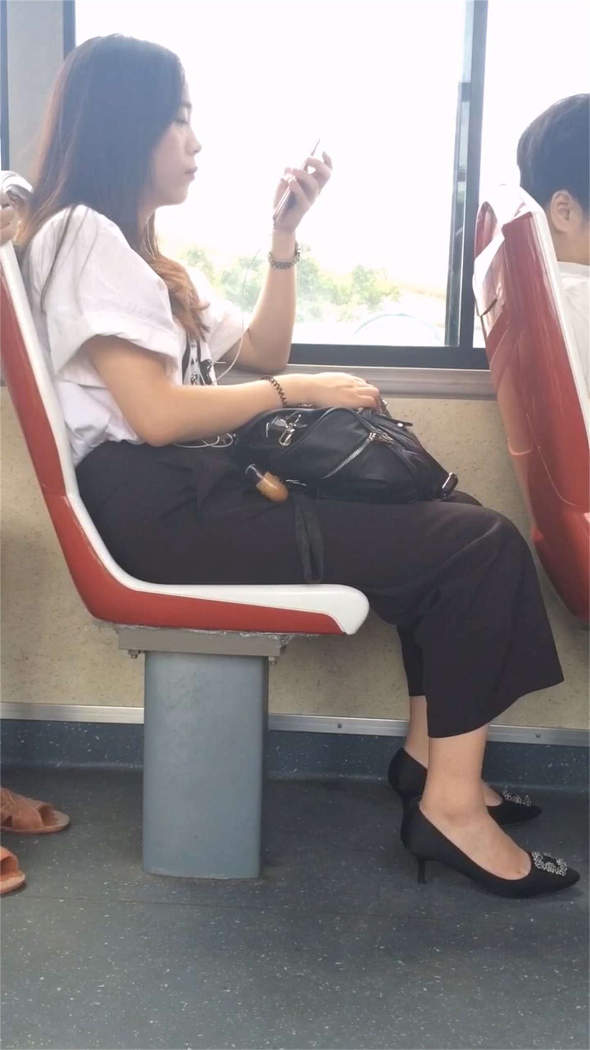 94835-d2e04y42ooy.jpg