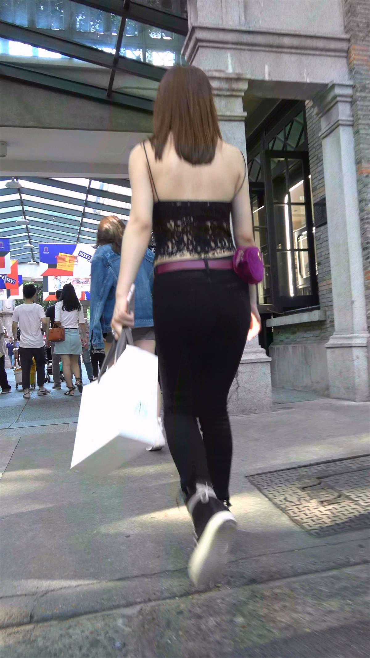 83426-hugqyl310wn.jpg