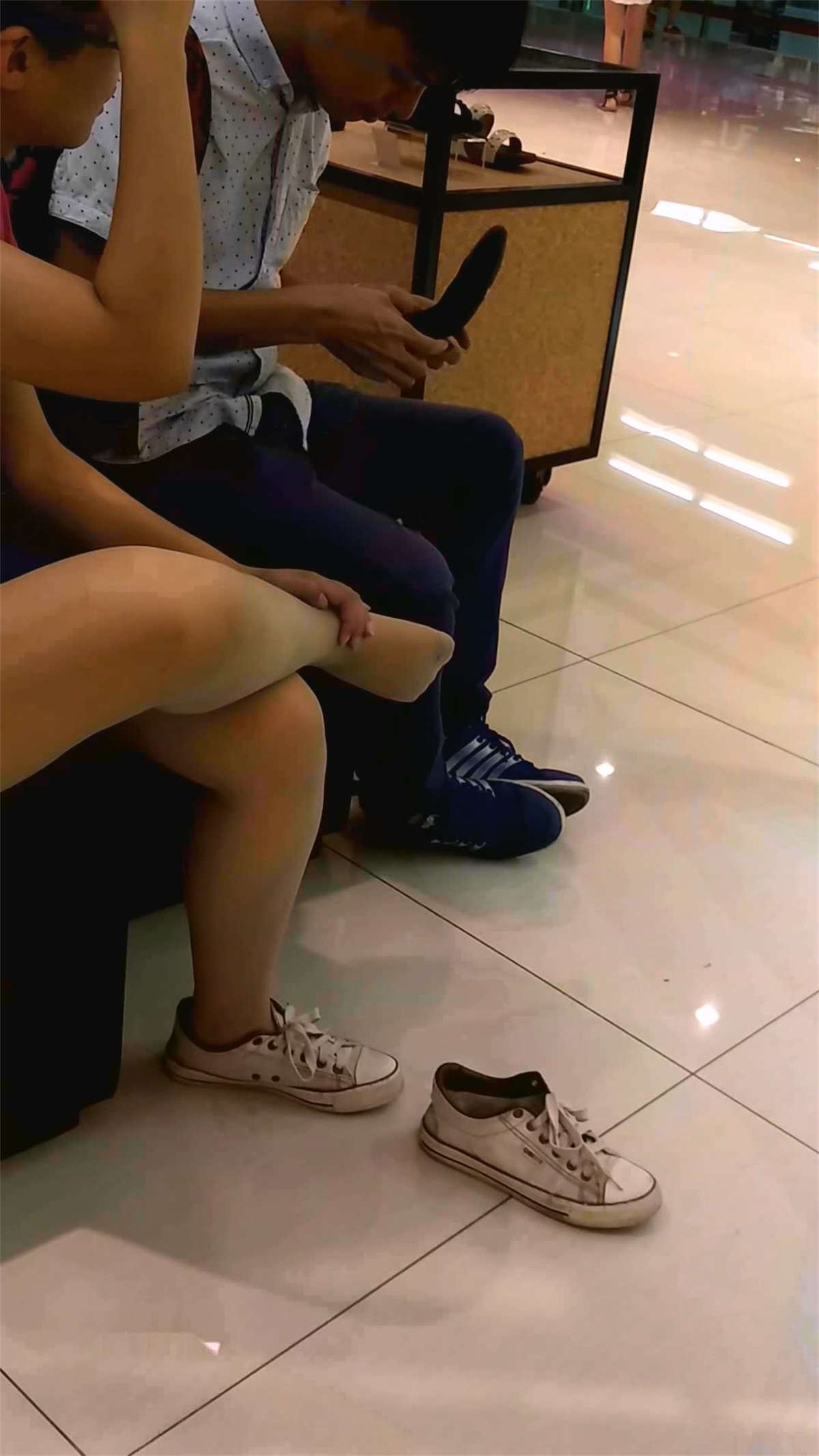 93382-114myrm3oic.jpg