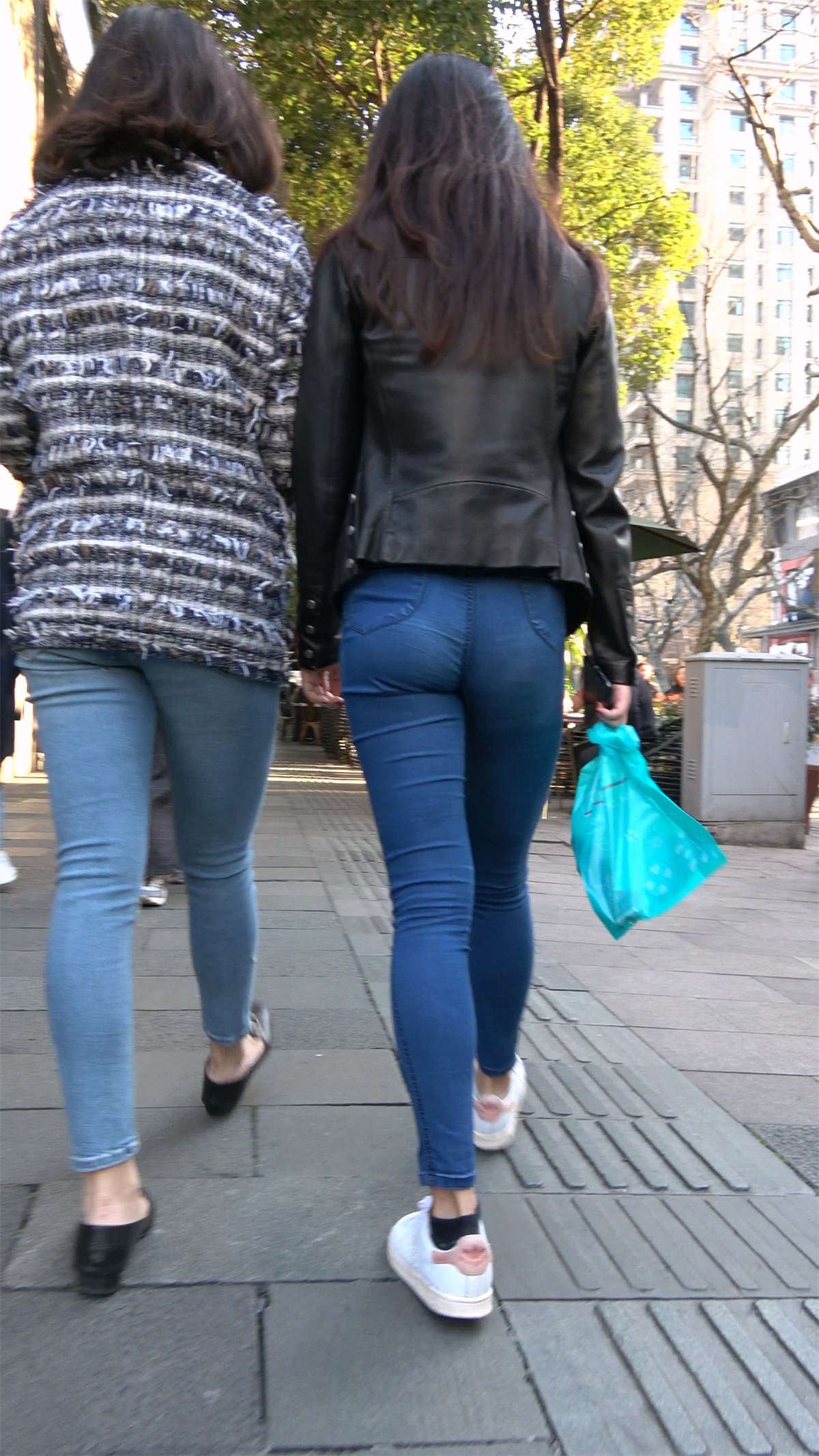 82084-b43zxaxvau1.jpg