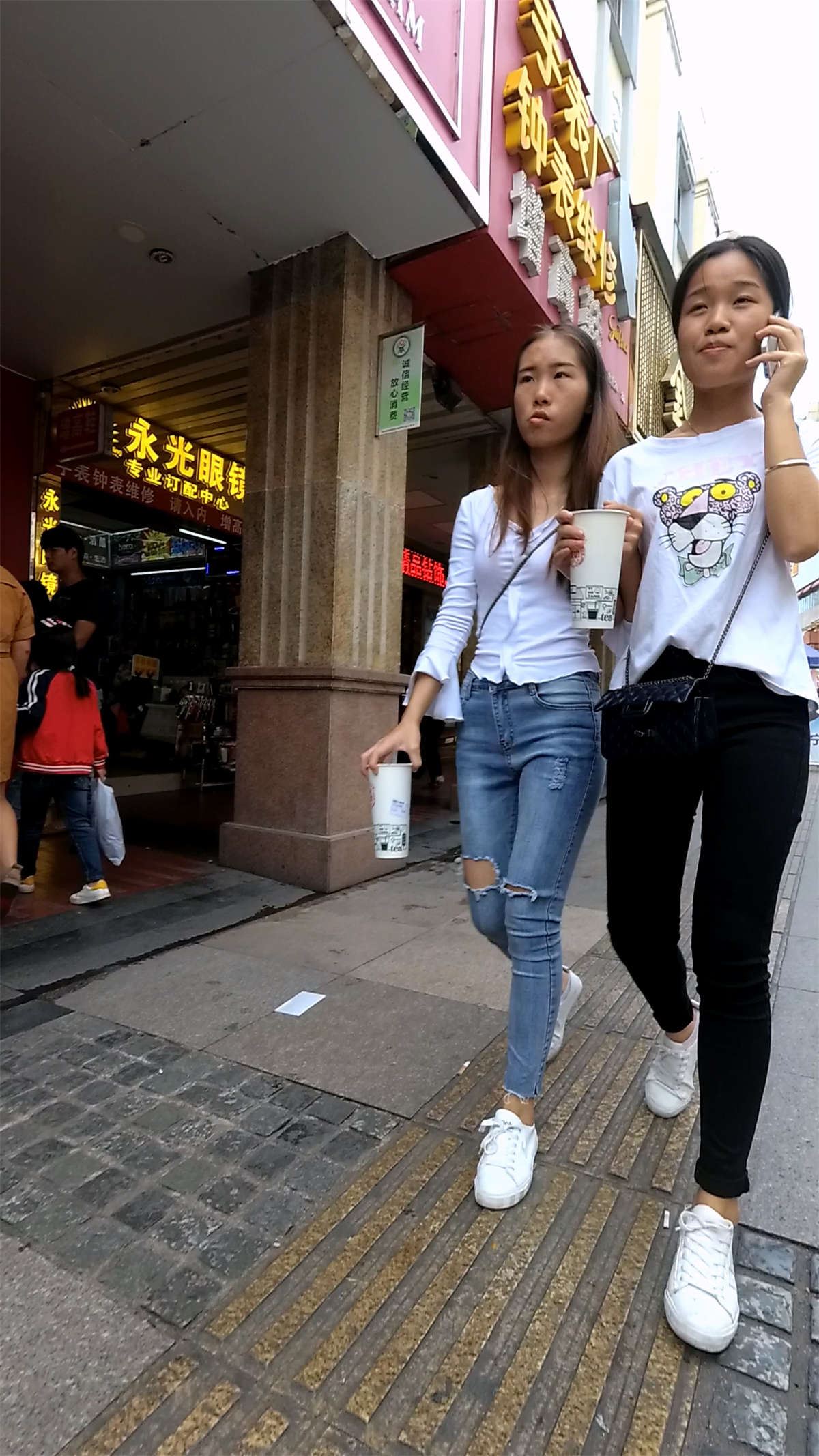 95341-1clh3ogeqf1.jpg