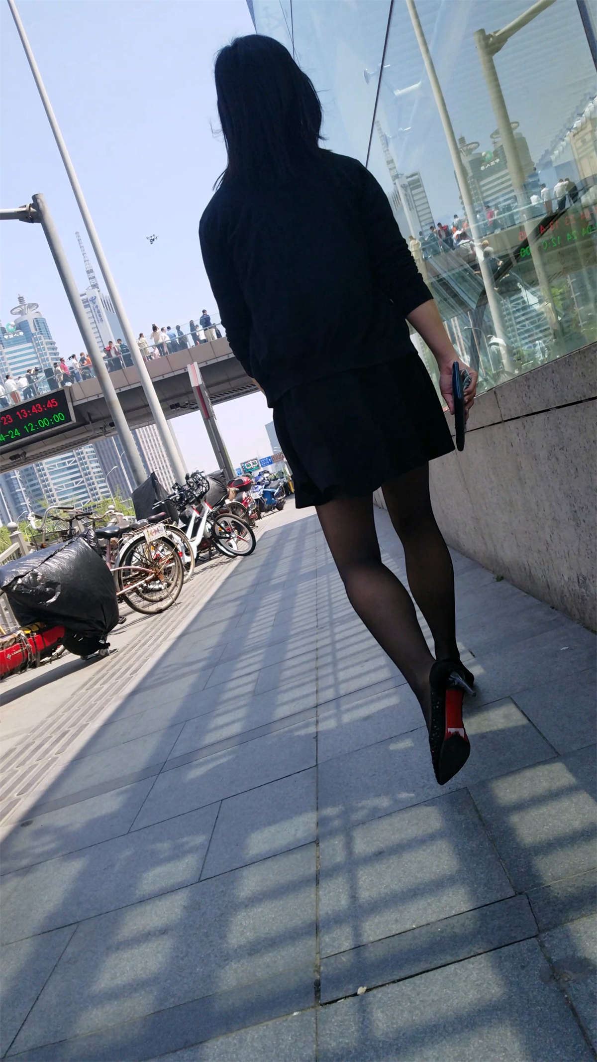 95347-crjbv2mne24.jpg