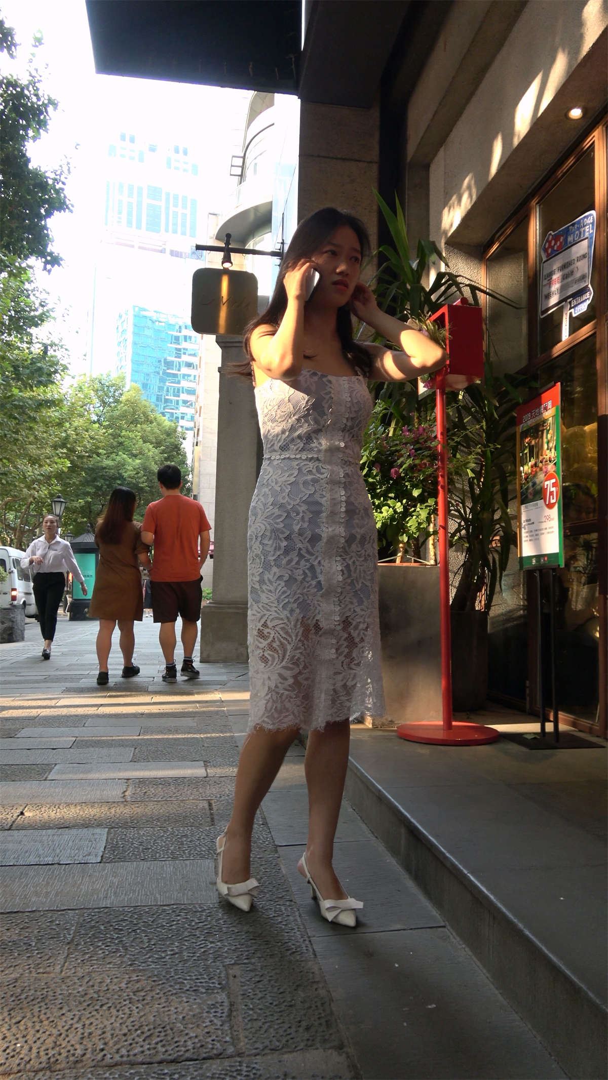 95482-nddbikksbld.jpg