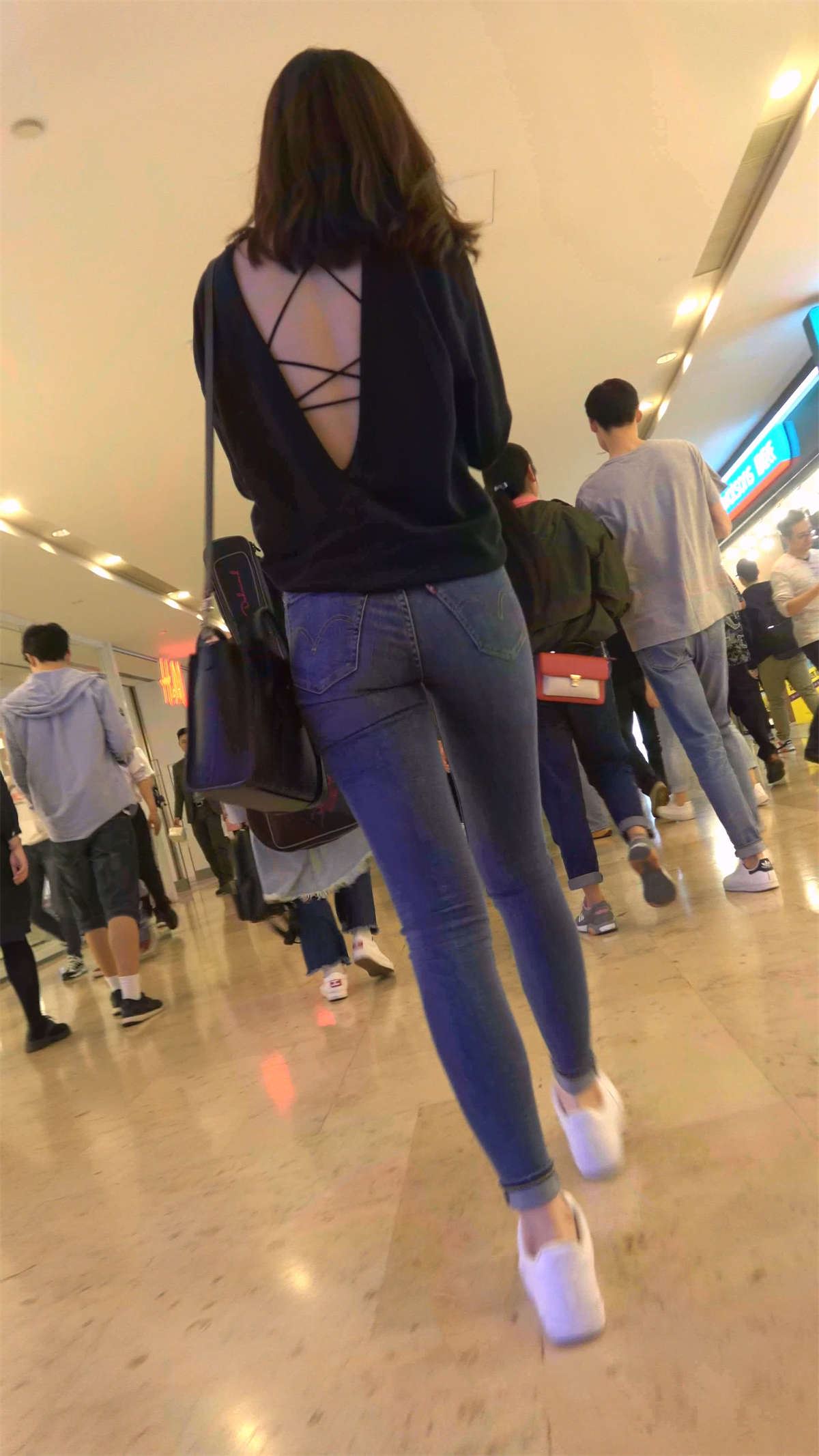 87511-e41c4azuzii.jpg