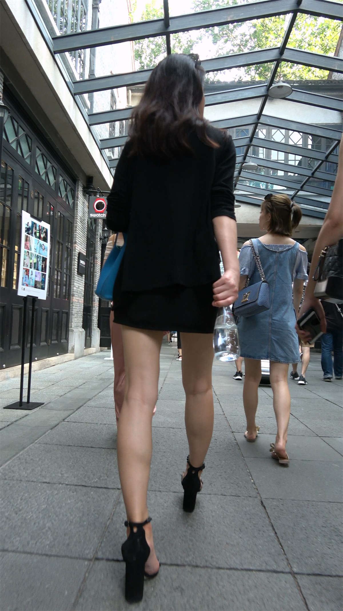 81537-zywolloq33f.jpg