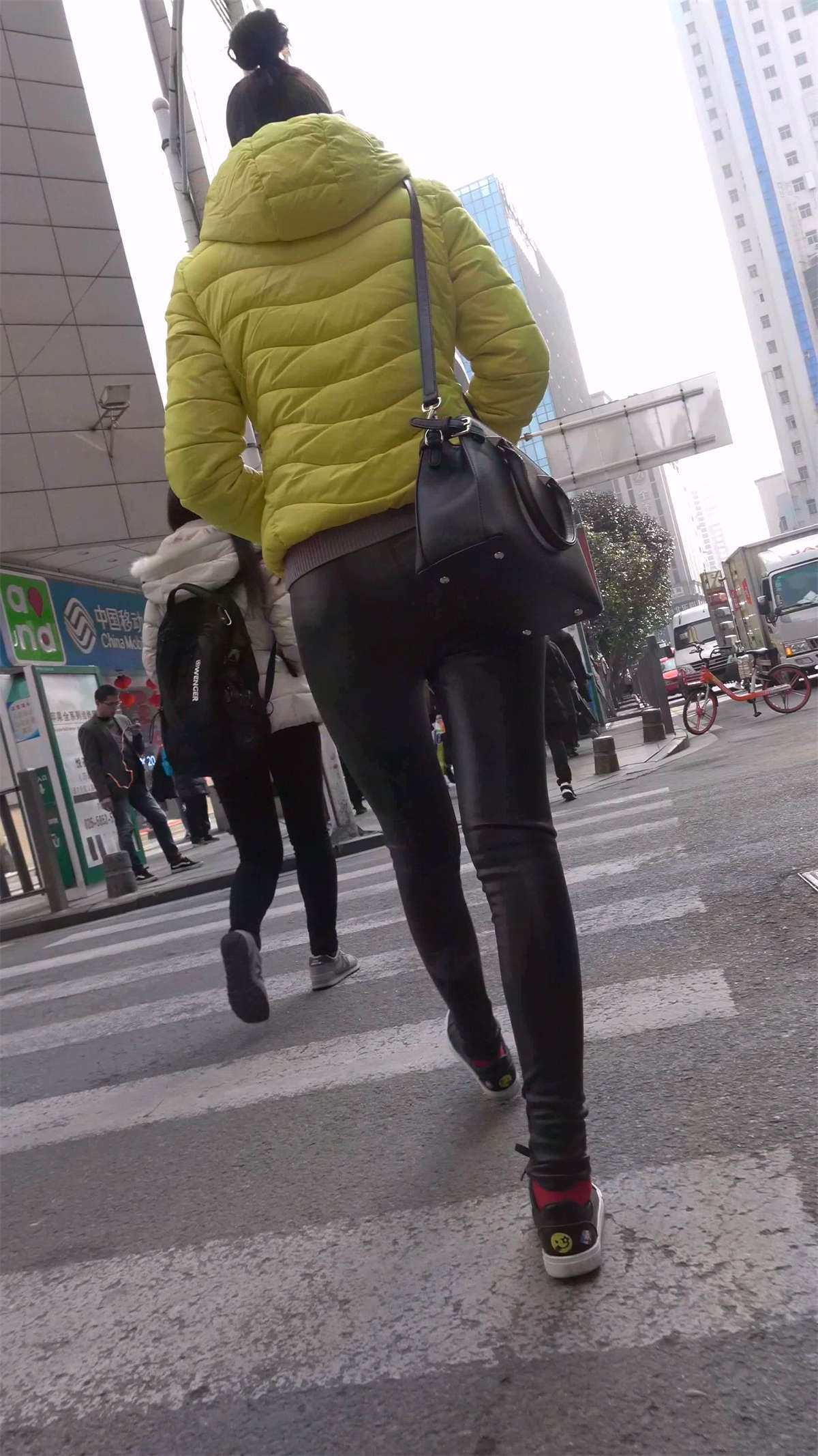 87151-t510j1tn244.jpg