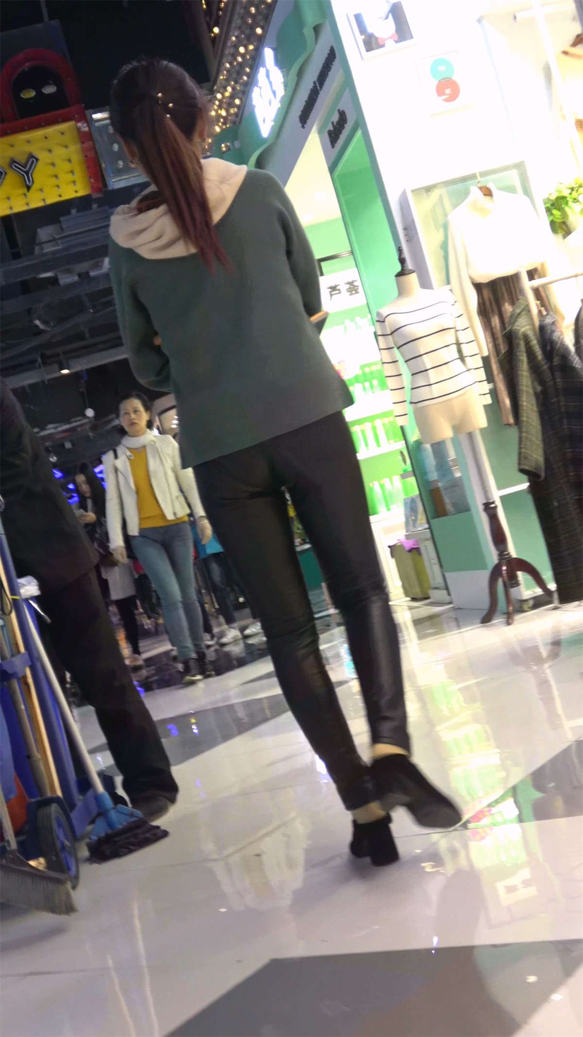 87473-j3snbqs2bcm.jpg