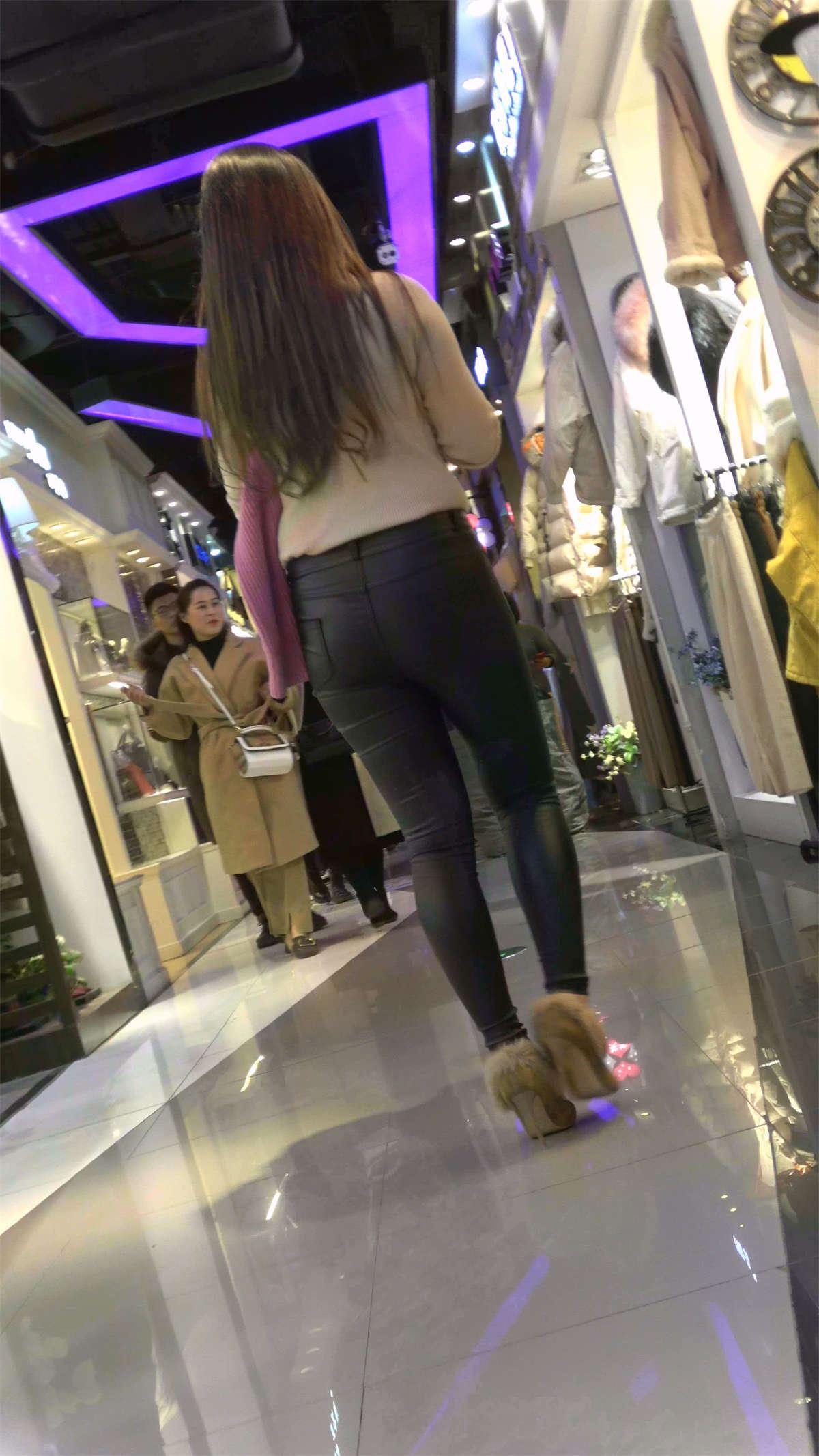 81265-1bfwuyww4rh.jpg