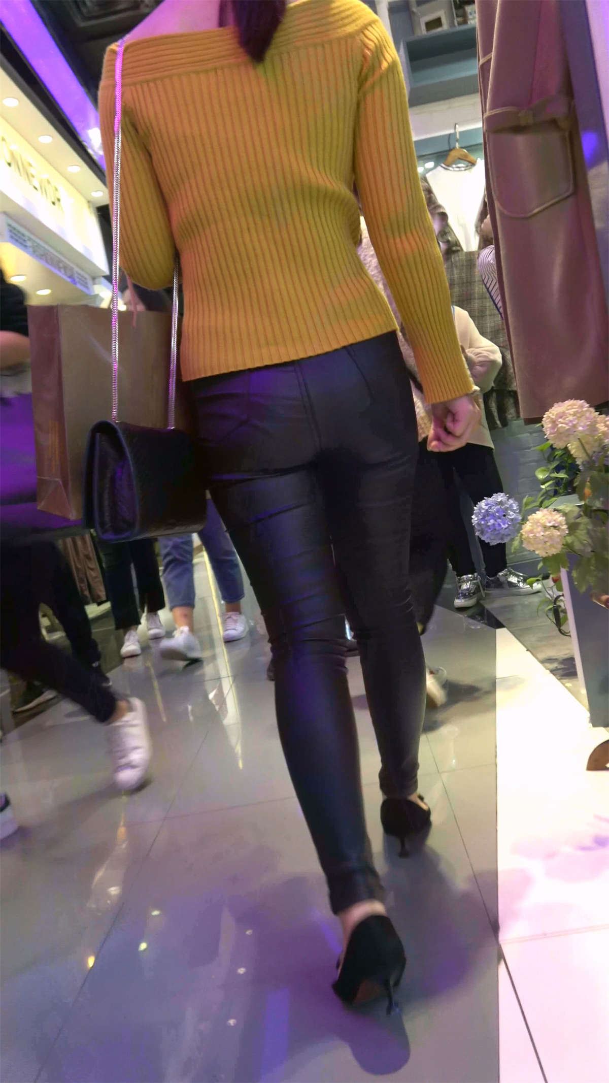 81281-qxdqhmascww.jpg
