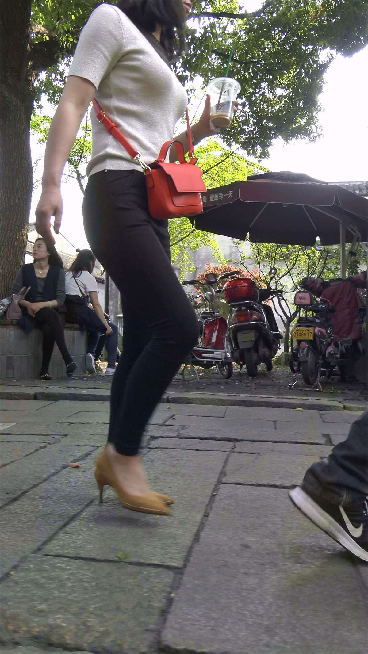 81293-lqicdebrfmx.jpg