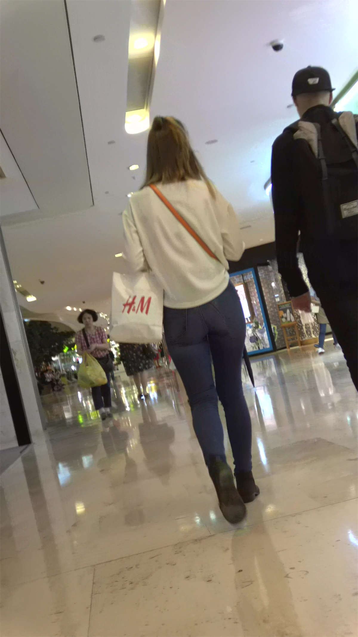 82193-aub0myukeir.jpg